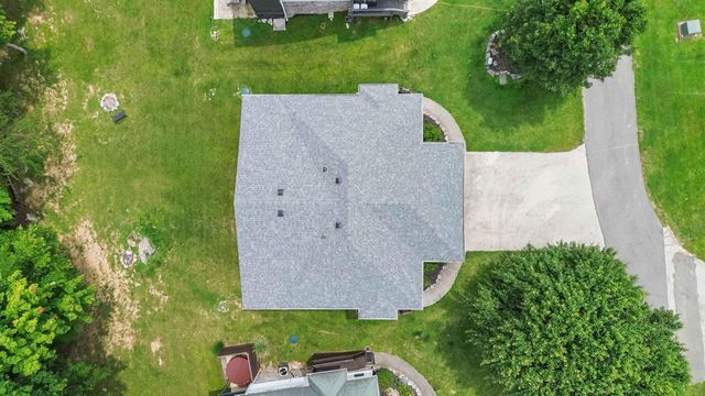 2394 Roberts Bend Road, Burnside, KY 42519