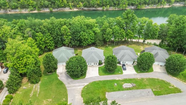 2394 Roberts Bend Road, Burnside, KY 42519