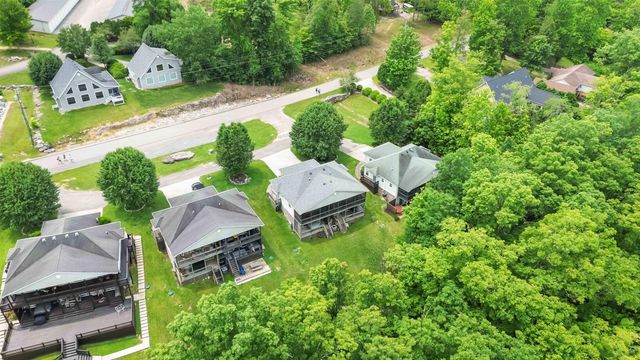 2394 Roberts Bend Road, Burnside, KY 42519