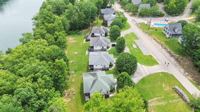 2394 Roberts Bend Road, Burnside, KY 42519