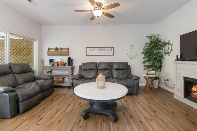 2394 Roberts Bend Road, Burnside, KY 42519