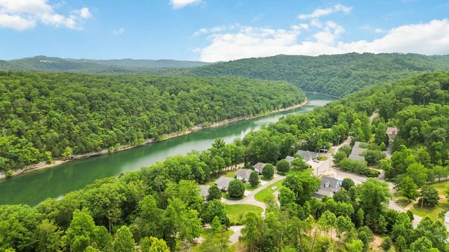 2394 Roberts Bend Road, Burnside, KY 42519