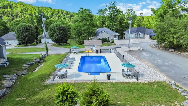 2394 Roberts Bend Road, Burnside, KY 42519