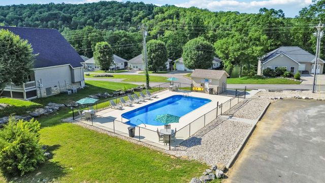 2394 Roberts Bend Road, Burnside, KY 42519