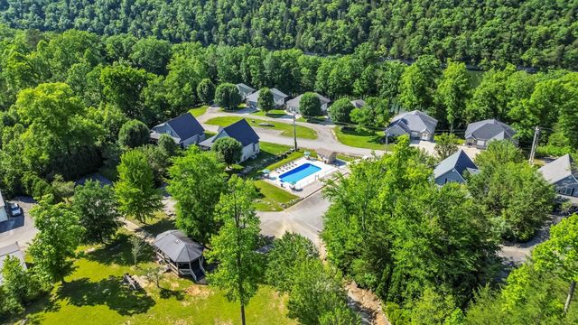 2394 Roberts Bend Road, Burnside, KY 42519