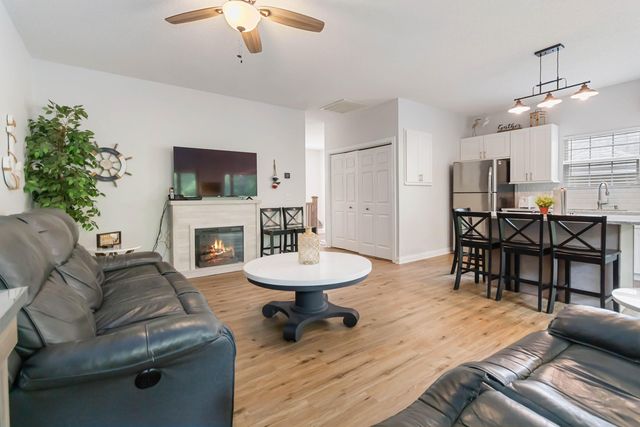 2394 Roberts Bend Road, Burnside, KY 42519