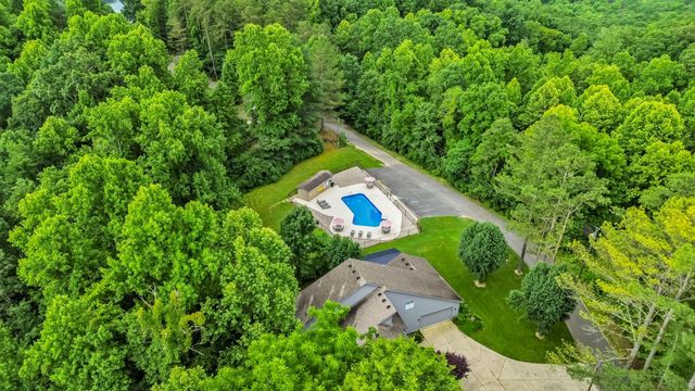2394 Roberts Bend Road, Burnside, KY 42519