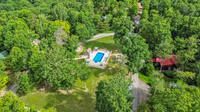 2394 Roberts Bend Road, Burnside, KY 42519