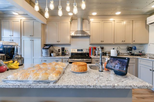 2394 Roberts Bend Road, Burnside, KY 42519