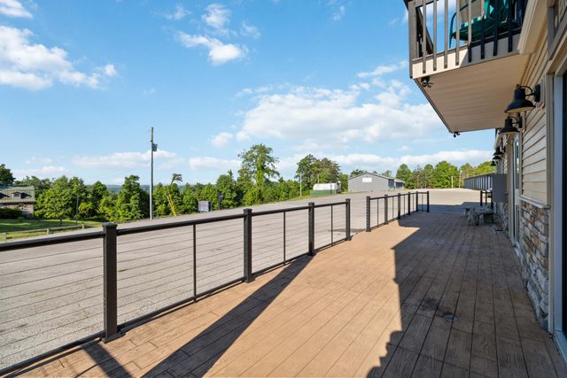 2394 Roberts Bend Road, Burnside, KY 42519