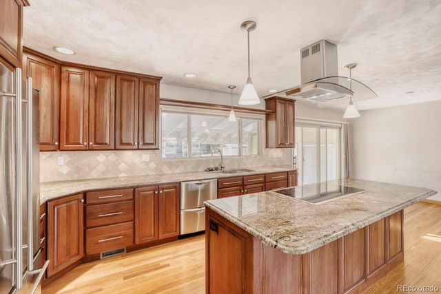 12542 W Florida Drive, Lakewood, CO 80228