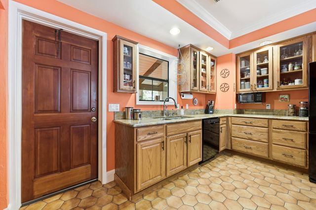 10 Lydia Ln, St Augustine, FL 32080