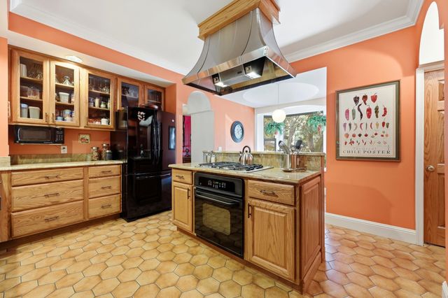 10 Lydia Ln, St Augustine, FL 32080