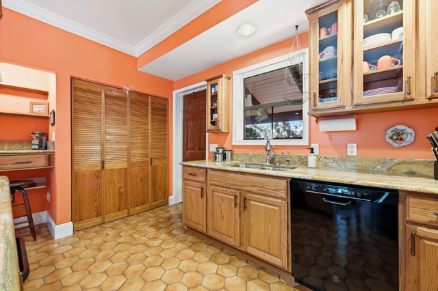 10 Lydia Ln, St Augustine, FL 32080