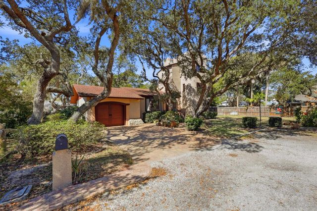 10 Lydia Ln, St Augustine, FL 32080