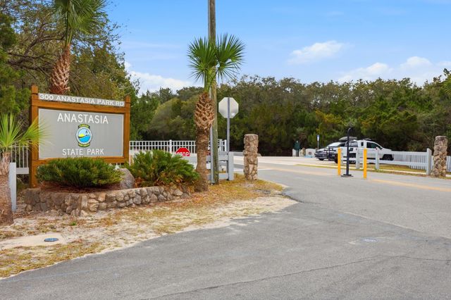 10 Lydia Ln, St Augustine, FL 32080