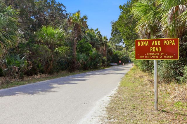 10 Lydia Ln, St Augustine, FL 32080