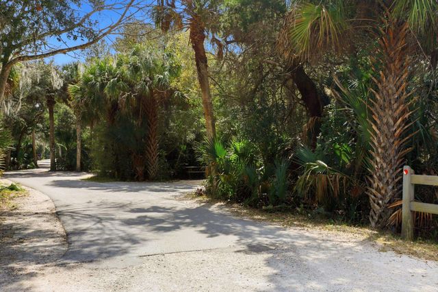 10 Lydia Ln, St Augustine, FL 32080