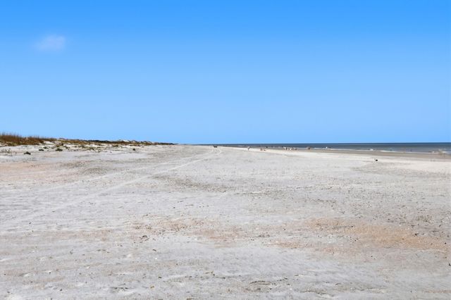 10 Lydia Ln, St Augustine, FL 32080