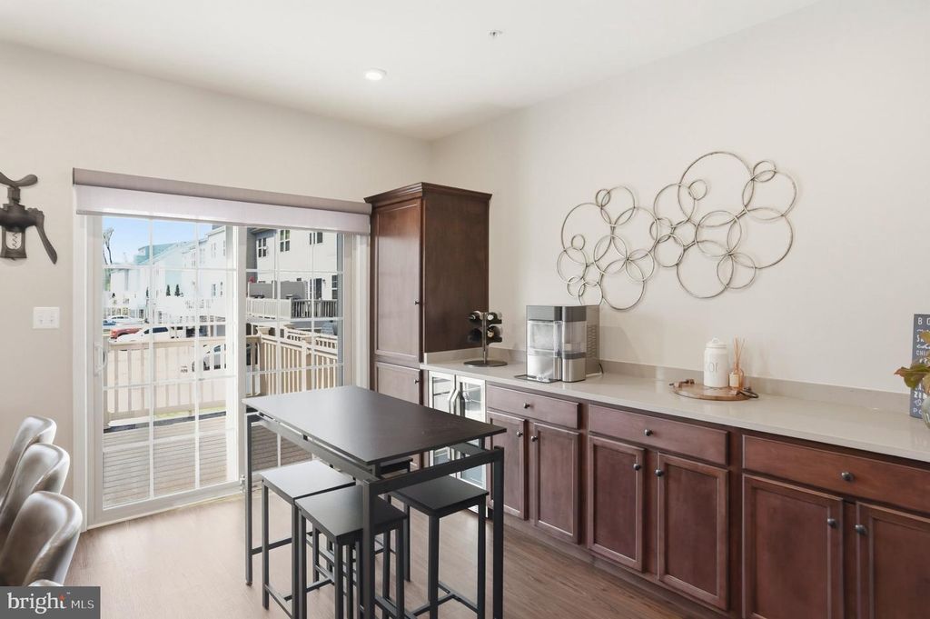 Image 14 of property listing at 806 FOXLEIGH WAY, Middle River, MD 21220