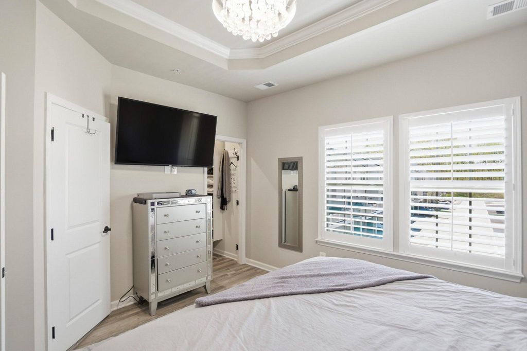 Image 17 of property listing at 806 FOXLEIGH WAY, Middle River, MD 21220