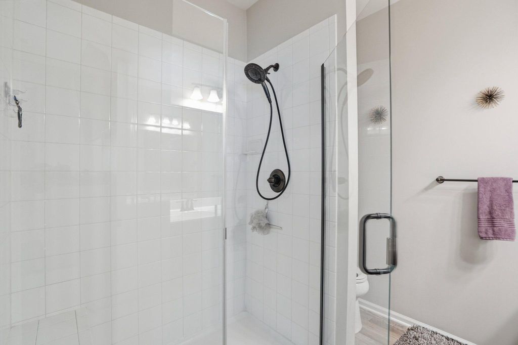 Image 20 of property listing at 806 FOXLEIGH WAY, Middle River, MD 21220