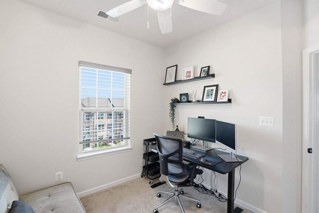 Image 25 of property listing at 806 FOXLEIGH WAY, Middle River, MD 21220