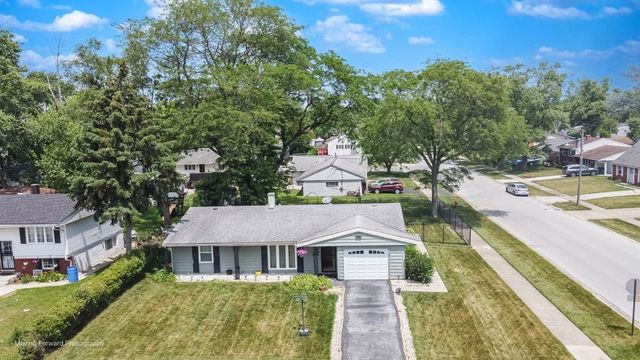 337 E Clark Street, Glenwood, IL 60425