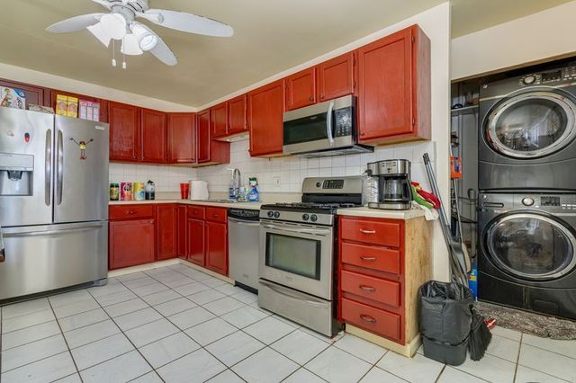 337 E Clark Street, Glenwood, IL 60425
