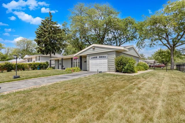337 E Clark Street, Glenwood, IL 60425