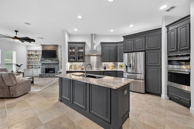 1051 JULIETTE BOULEVARD, Mount Dora, FL 32757