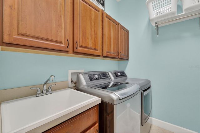 1051 JULIETTE BOULEVARD, Mount Dora, FL 32757