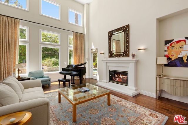 19134 Briarfield Way, Tarzana (los Angeles), CA 91356