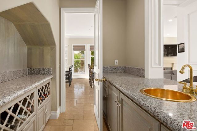 19134 Briarfield Way, Tarzana (los Angeles), CA 91356