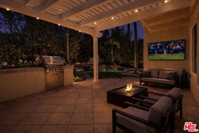 19134 Briarfield Way, Tarzana (los Angeles), CA 91356