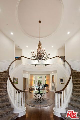 19134 Briarfield Way, Tarzana (los Angeles), CA 91356