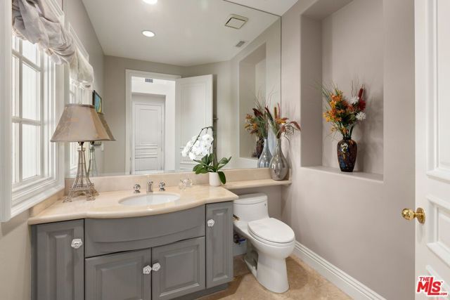 19134 Briarfield Way, Tarzana (los Angeles), CA 91356