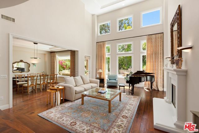19134 Briarfield Way, Tarzana (los Angeles), CA 91356