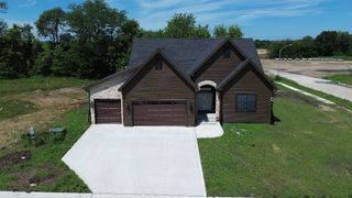 4924 176th Street, Urbandale, IA 50323