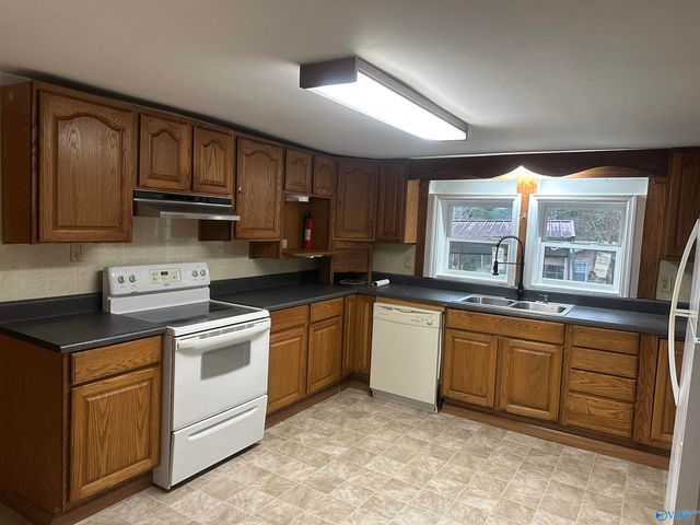 4015 Scenic Hwy, Gadsden, AL 35901