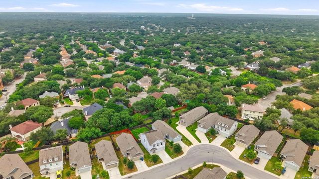 8726 Braun Shelf, San Antonio, TX 78254