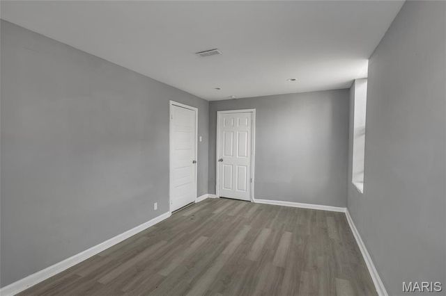 3325 Chippewa Street, St Louis, MO 63118