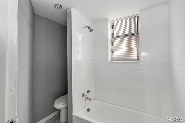 3325 Chippewa Street, St Louis, MO 63118