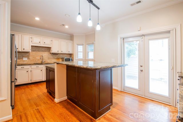807 Greenleaf Avenue, Charlotte, NC 28202