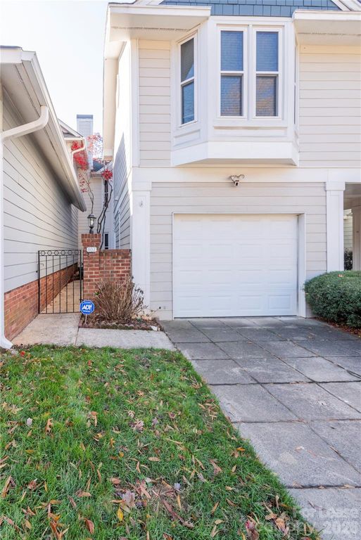 807 Greenleaf Avenue, Charlotte, NC 28202