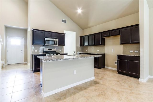 6521 Ranchito DR, Austin, TX 78744
