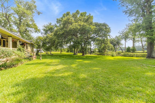 17821 Brown Road, Conroe, TX 77306