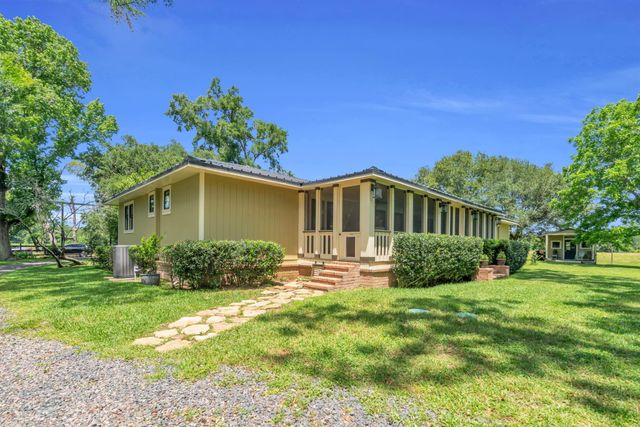 17821 Brown Road, Conroe, TX 77306