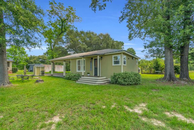 17821 Brown Road, Conroe, TX 77306