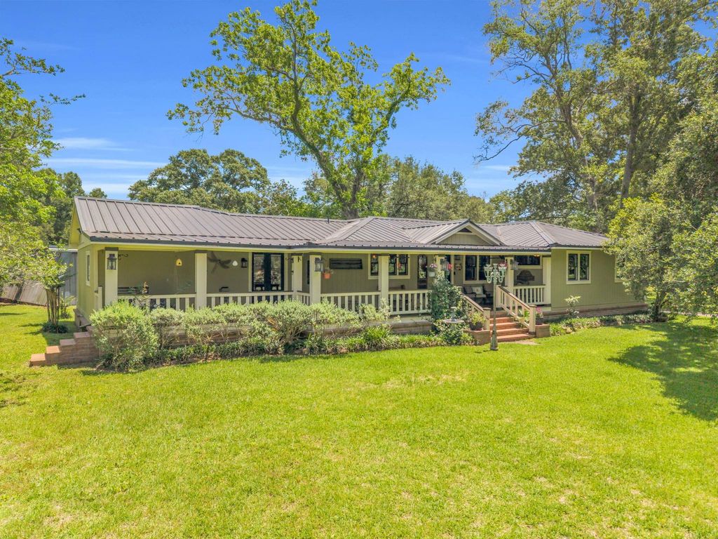 17821 Brown Road, Conroe, TX 77306